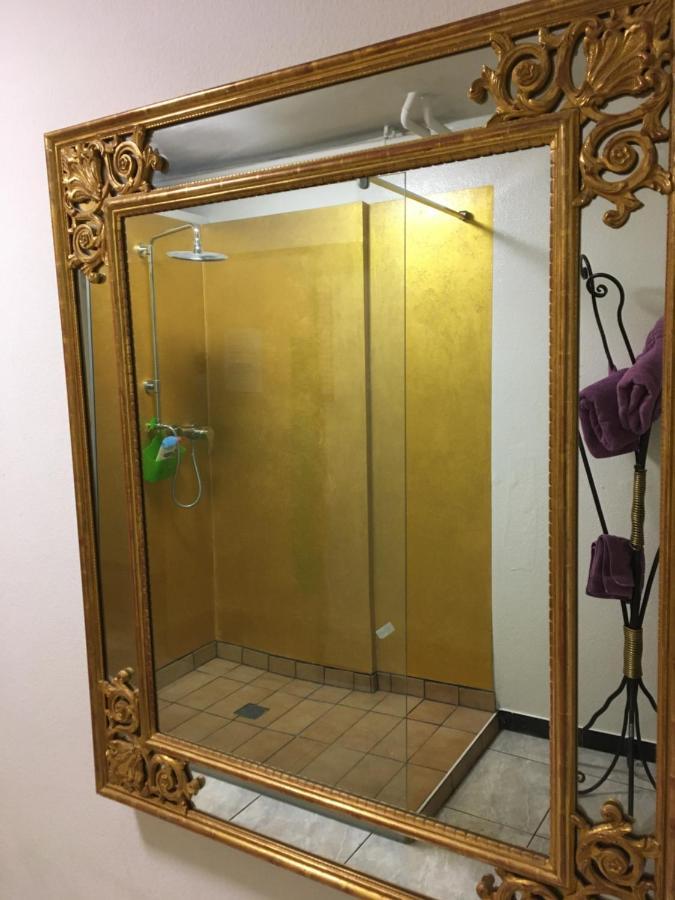 BnB122 bed&breakfast Ascona Eksteriør billede
